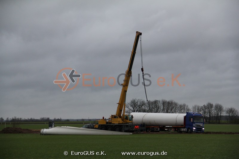 Heavy and oversized transport of a wind turbine Vestas Heavy and oversized transport of a wind turbine Vestas