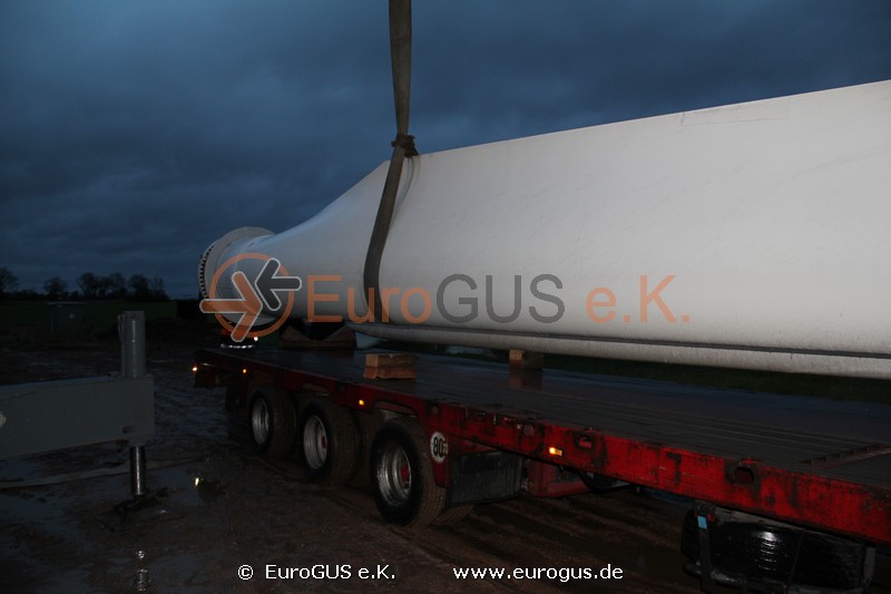 Heavy and oversized transport of a wind turbine Vestas Heavy and oversized transport of a wind turbine Vestas